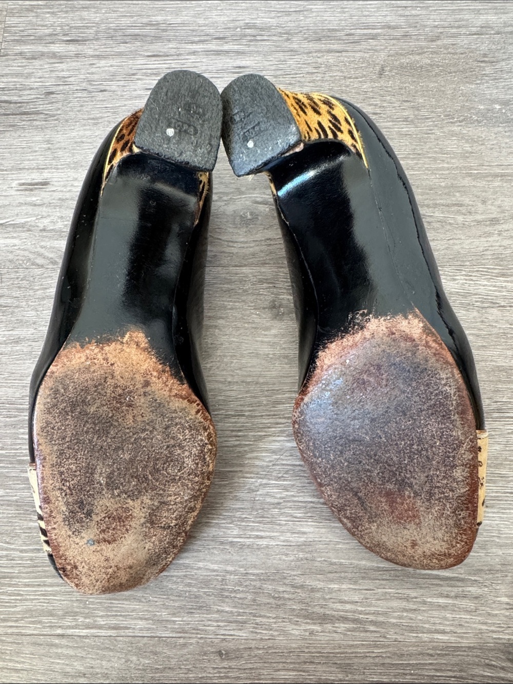 Vintage Black Patent Pumps with Leopard Calf Hair Accent - Picture 7 of 8